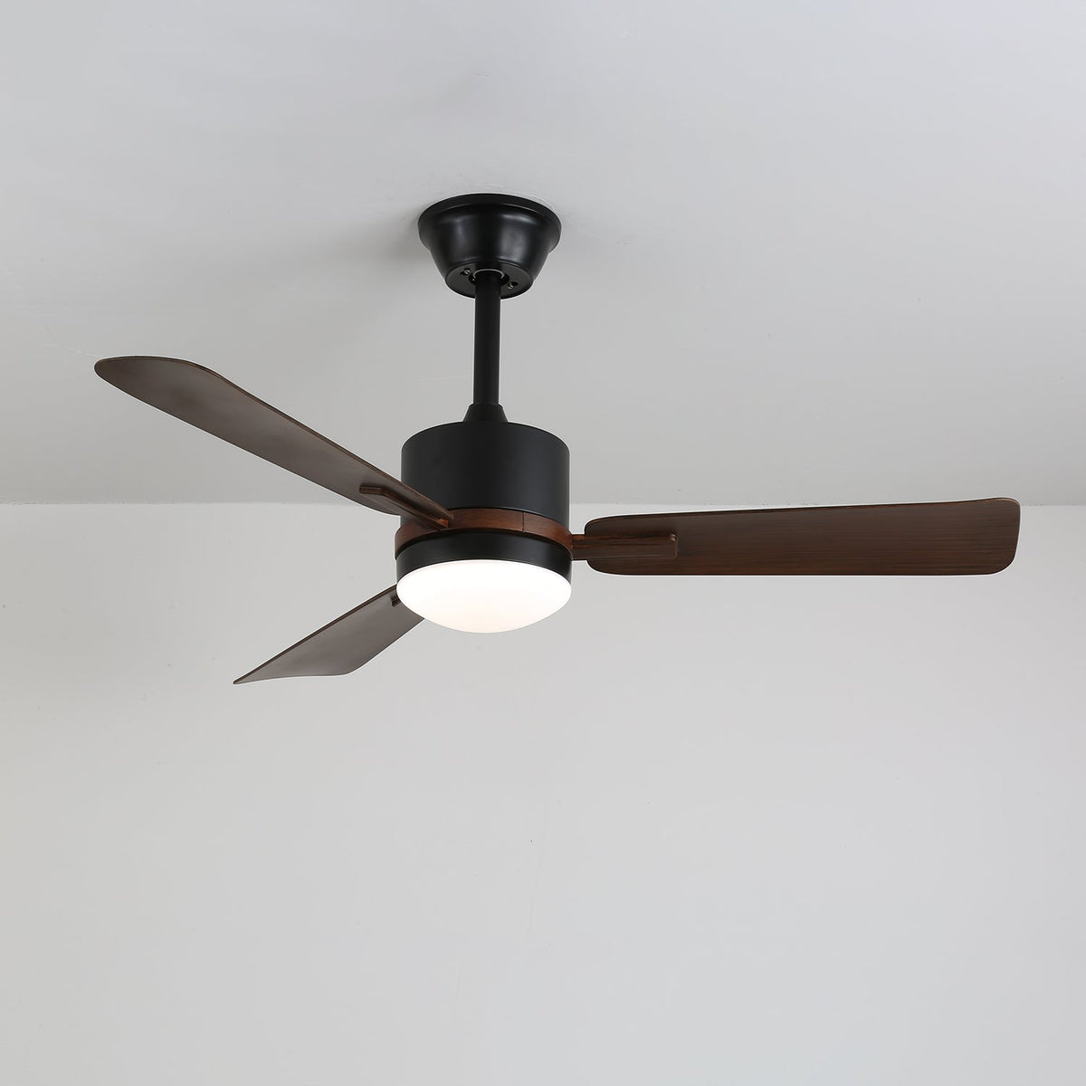 Zeyra ventilador de techo con luz moderno de madera de nogal