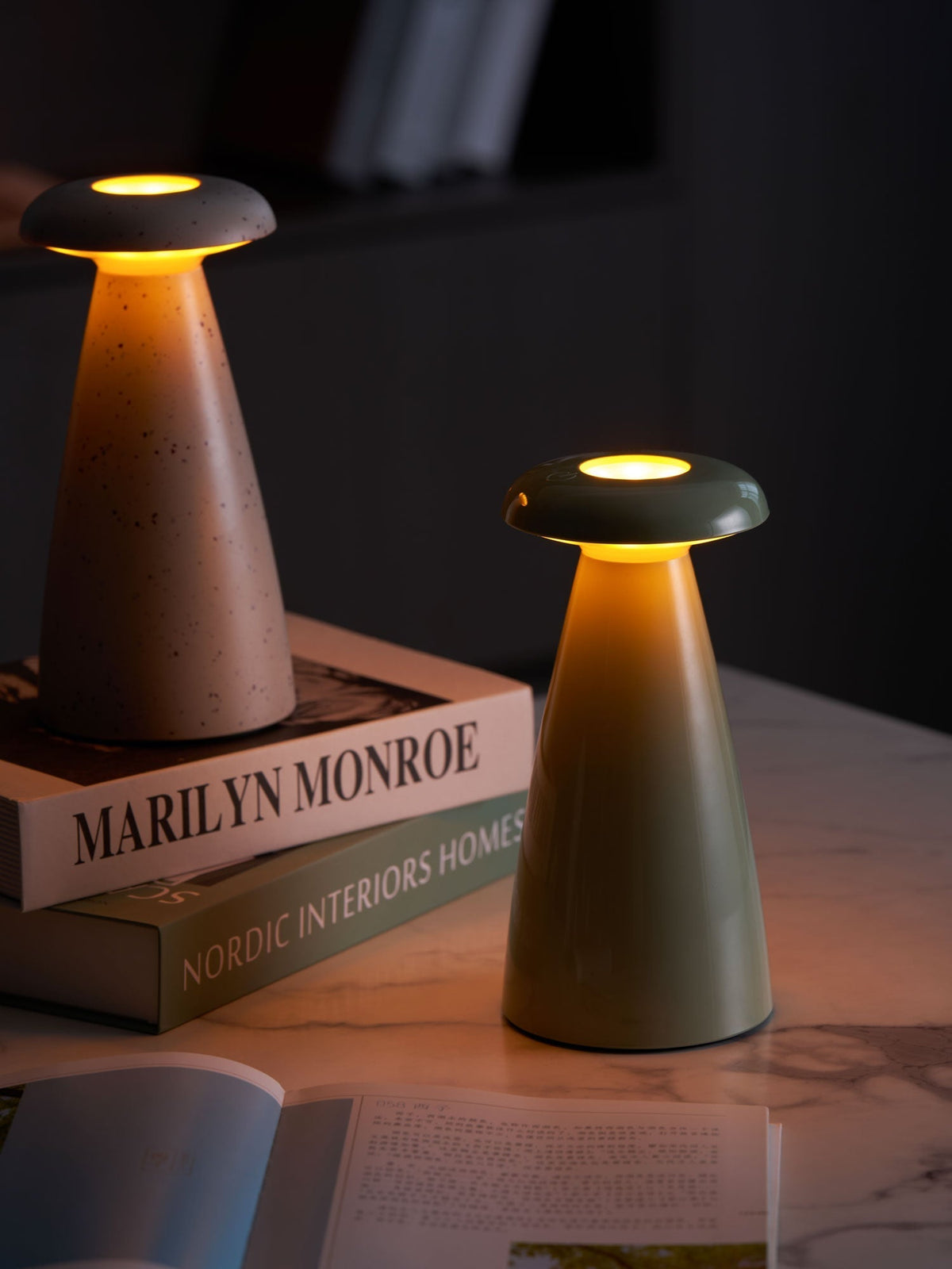 Mushroove lámpara de mesa de cerámica minimalista