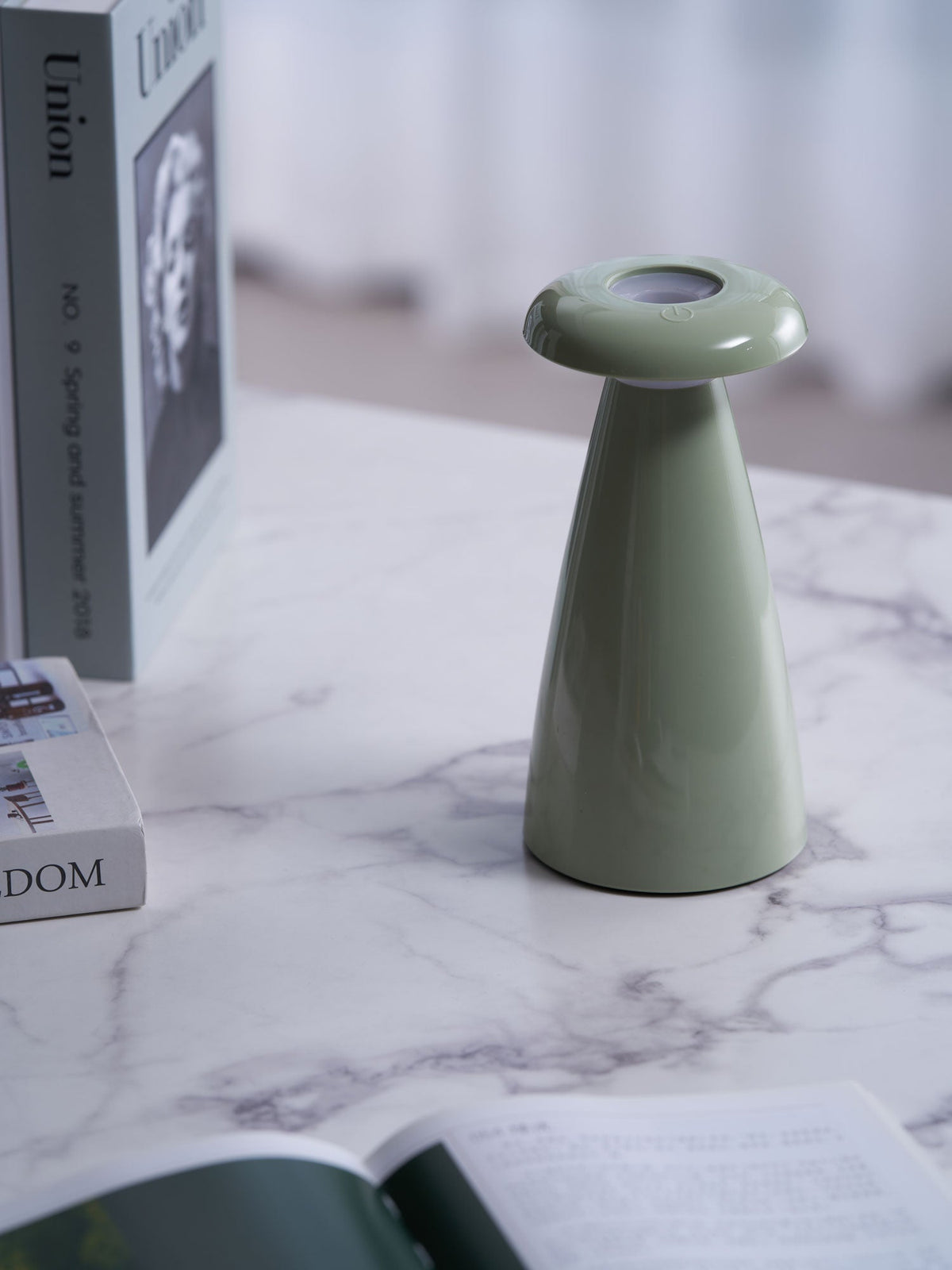 Mushroove lámpara de mesa de cerámica minimalista