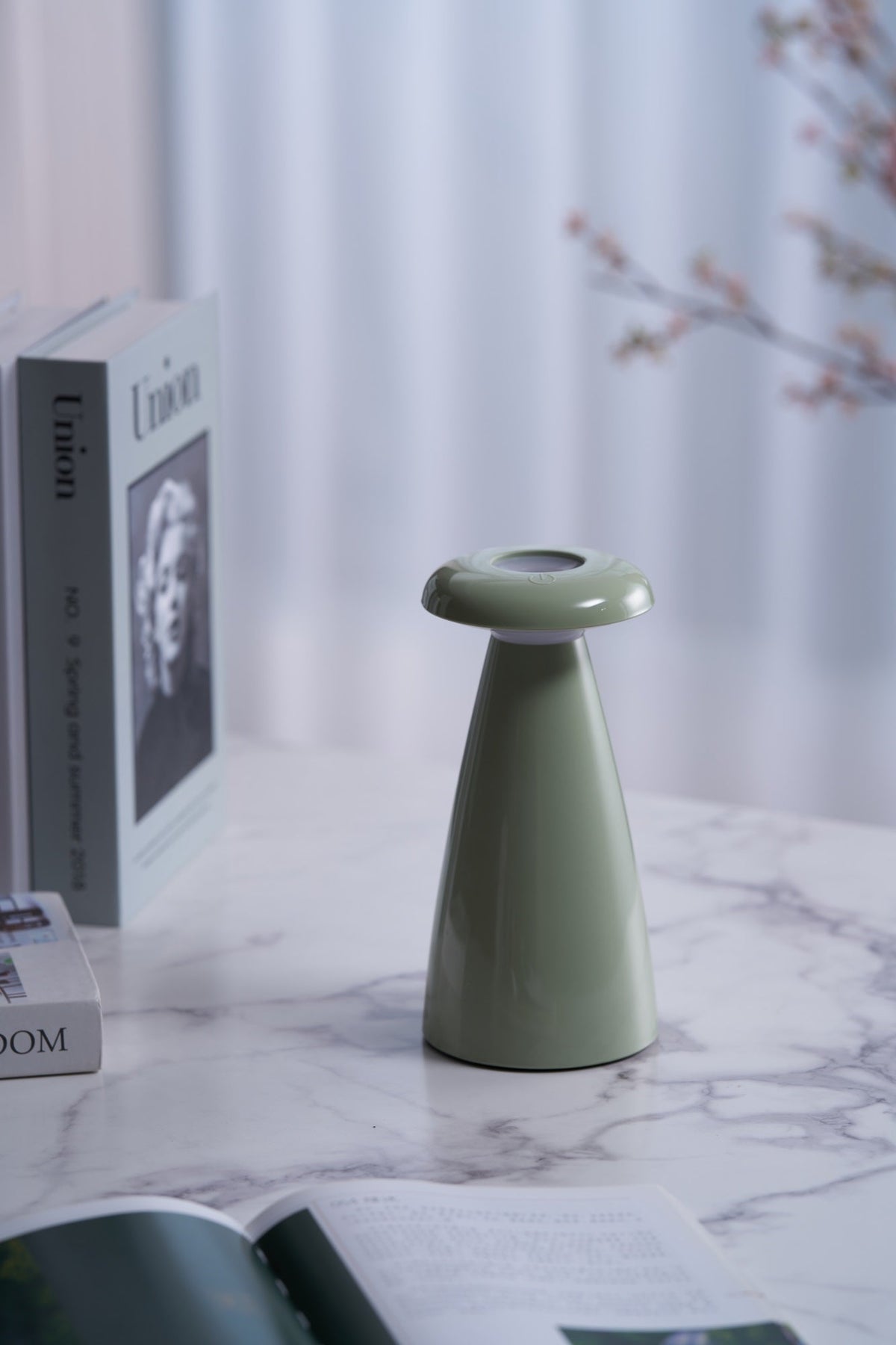 Mushroove lámpara de mesa de cerámica minimalista