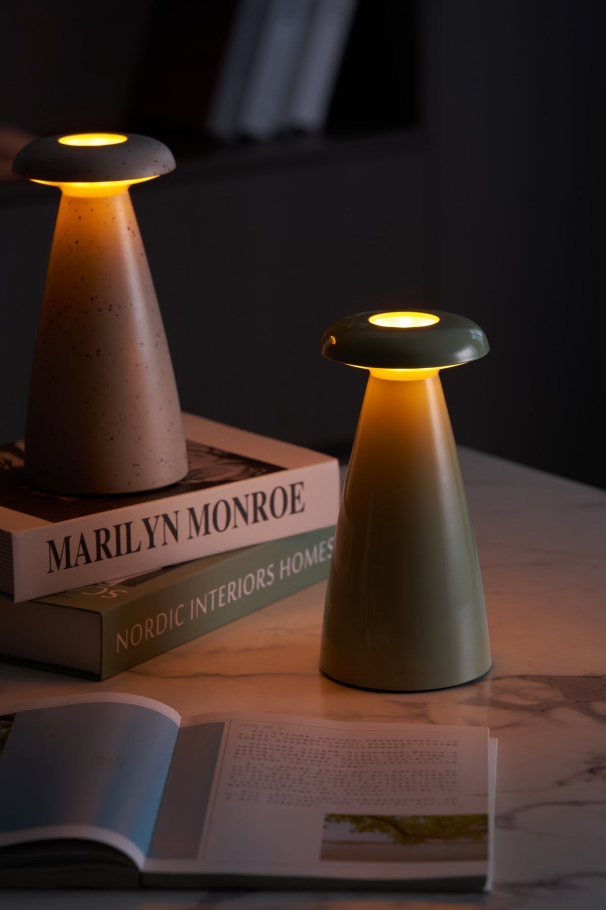 Mushroove lámpara de mesa de cerámica minimalista