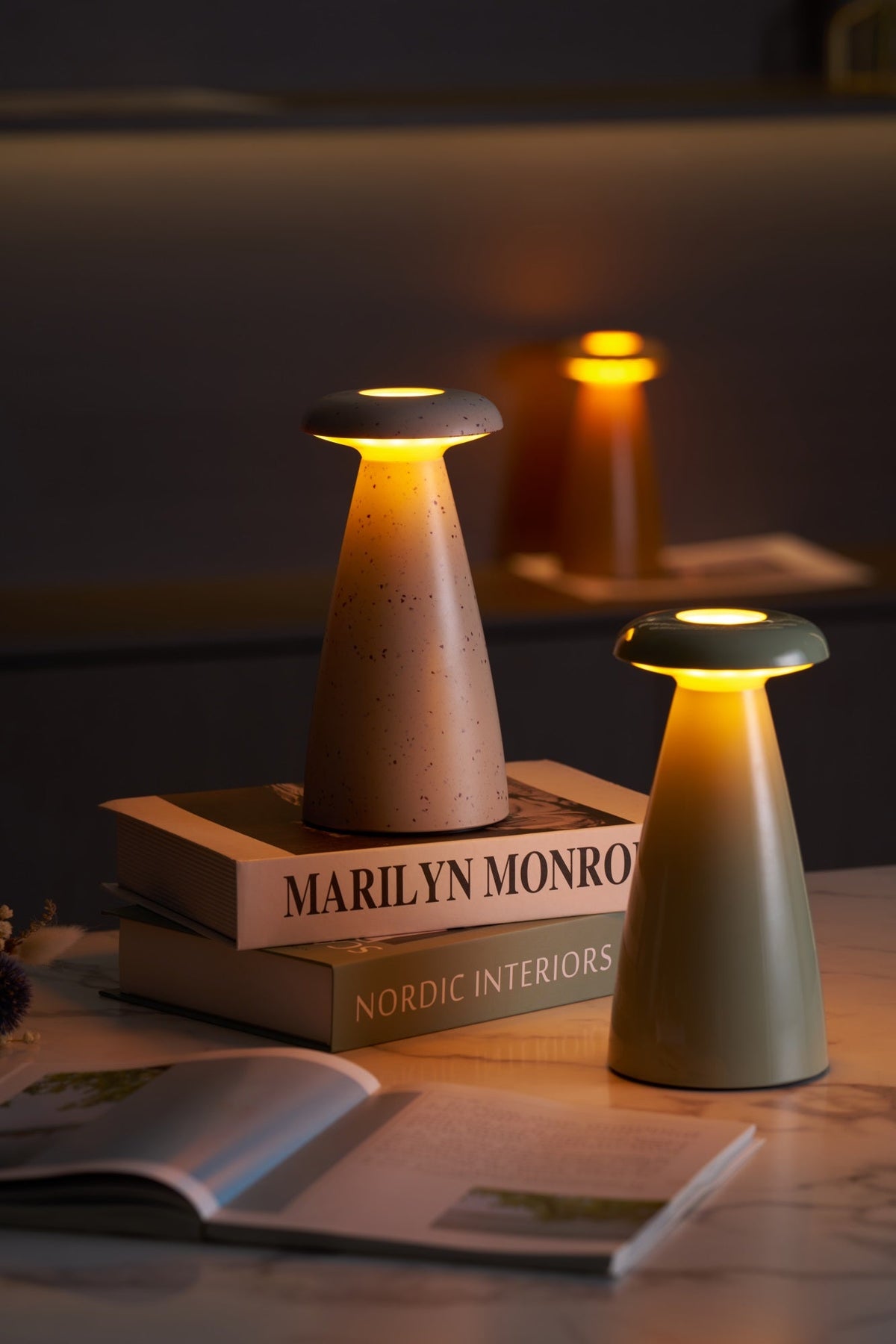 Mushroove lámpara de mesa de cerámica minimalista