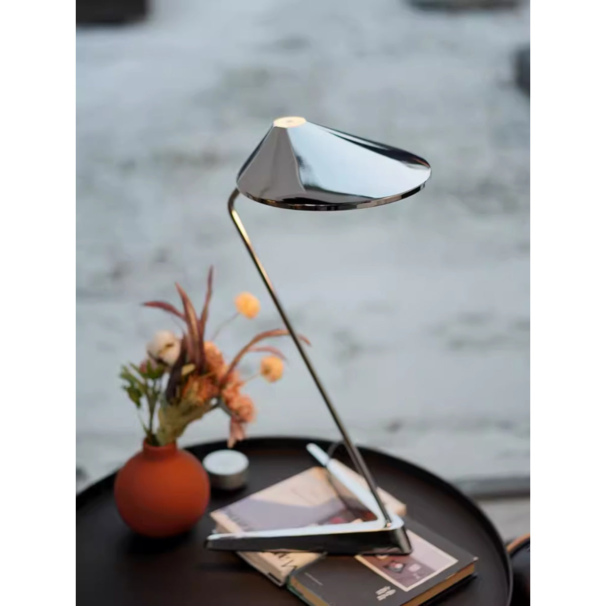 Sable lámpara de mesa
