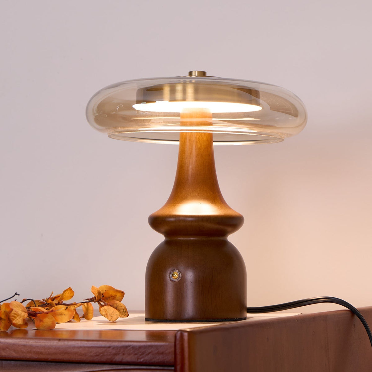Moro lámpara de mesa de madera