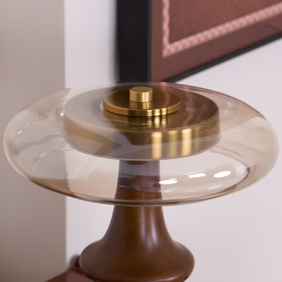 Moro lámpara de mesa de madera