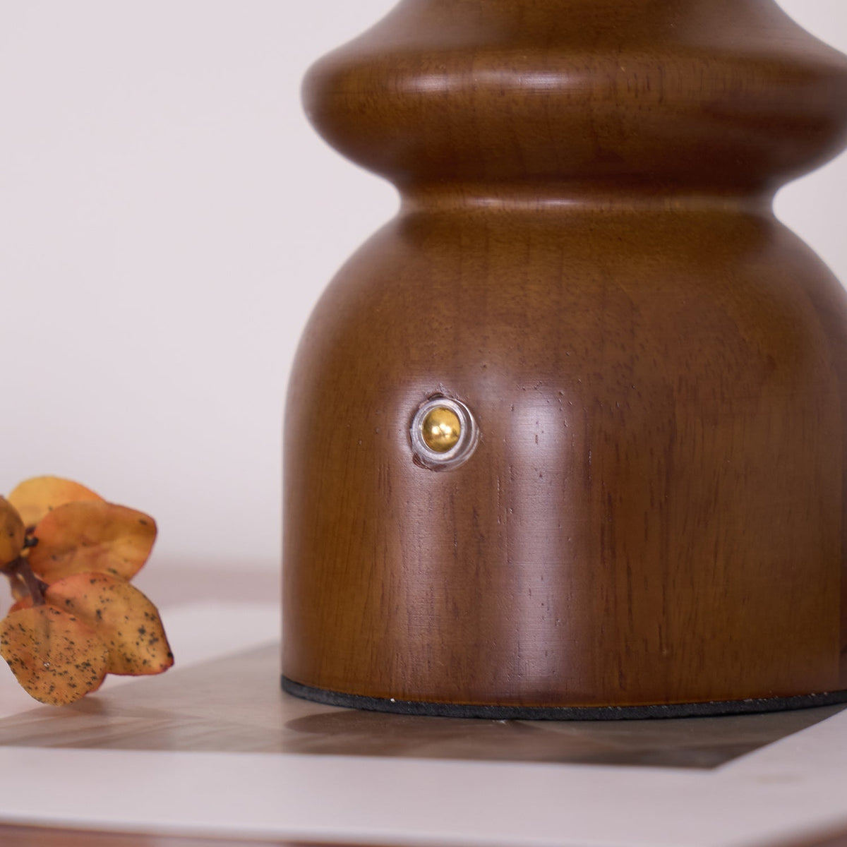 Moro lámpara de mesa de madera