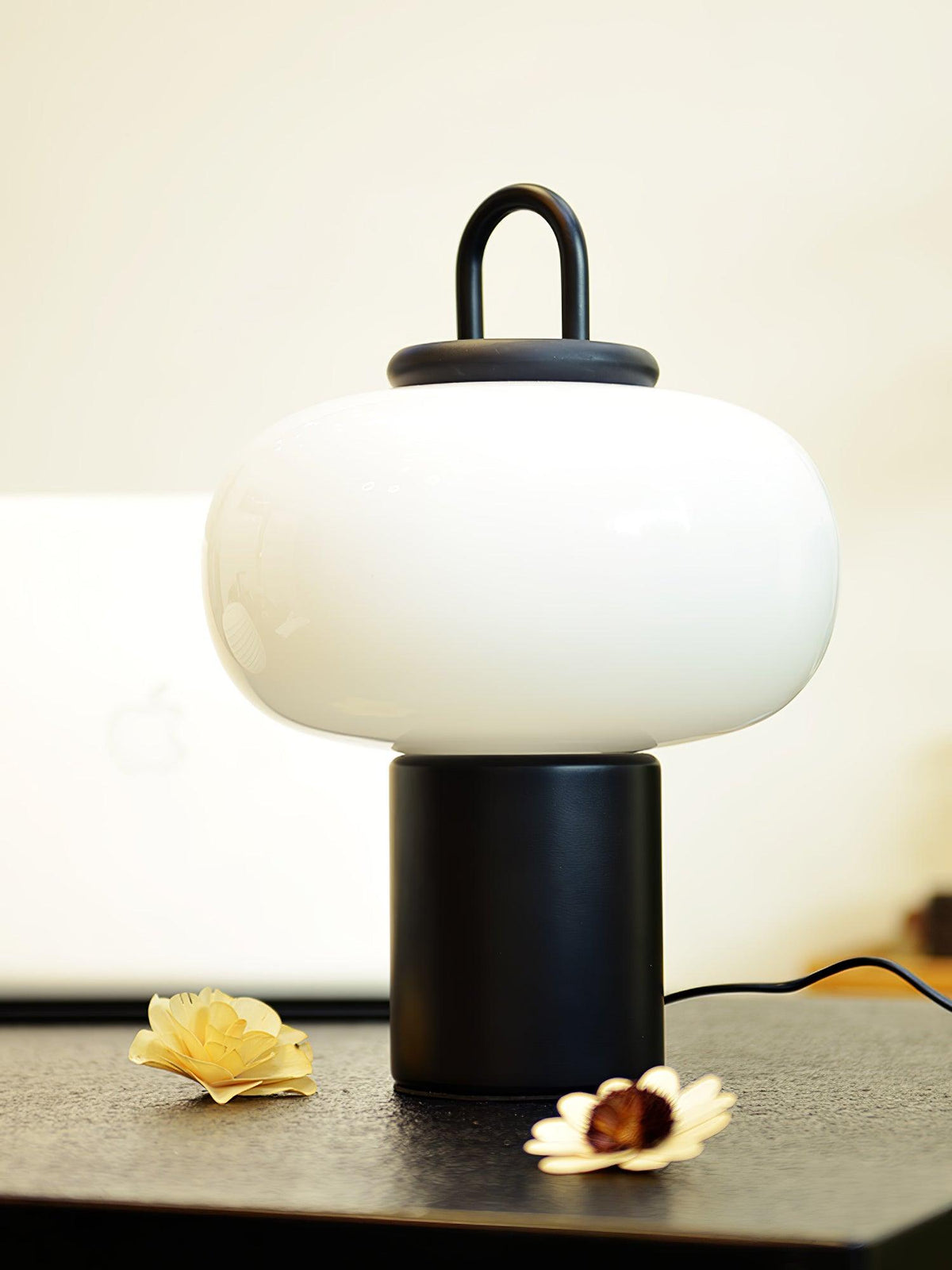Reveny lámpara de mesa minimalista