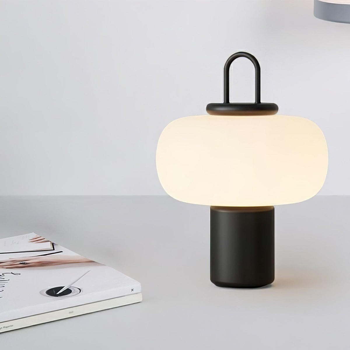 Reveny lámpara de mesa minimalista