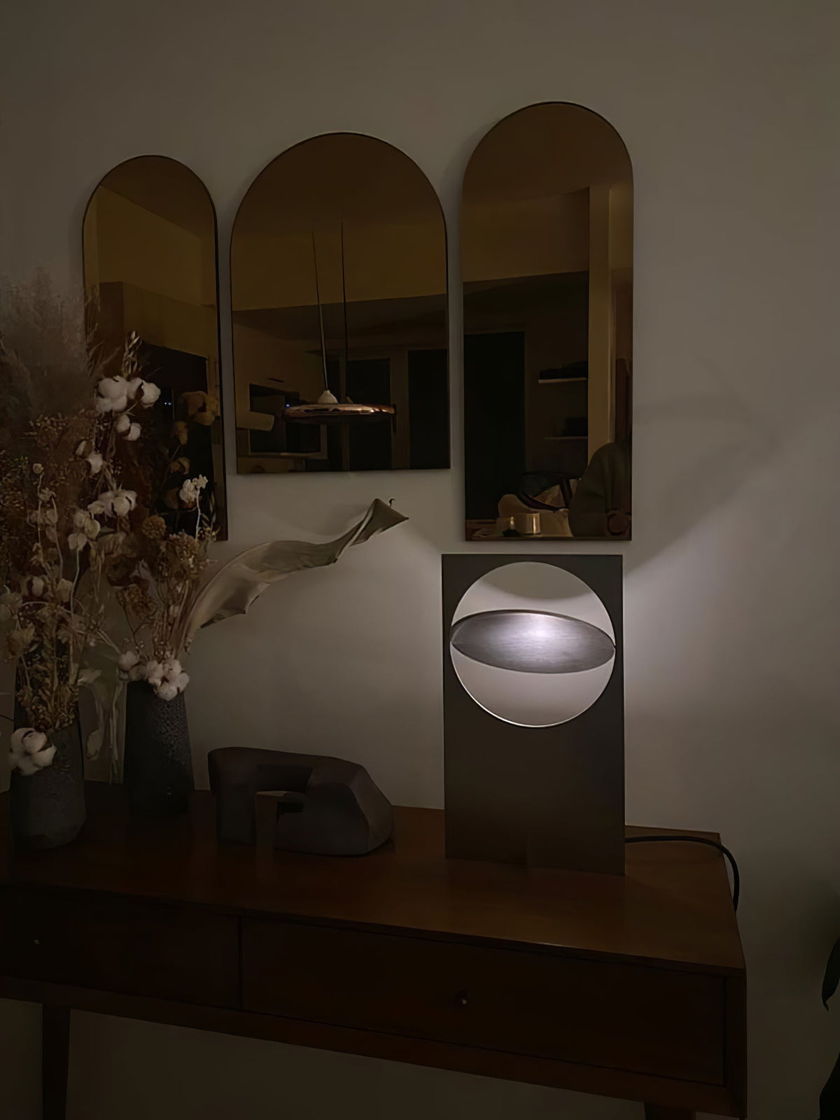 Sixor lámpara de mesa Steel futurista