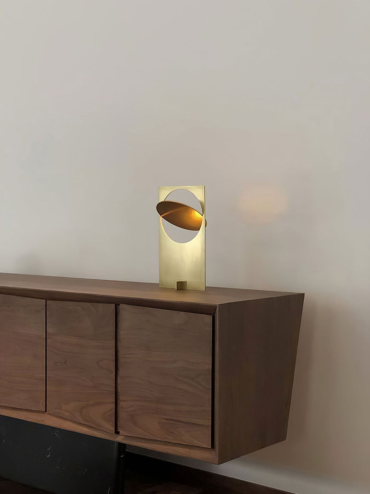 Dekle lámpara de mesa