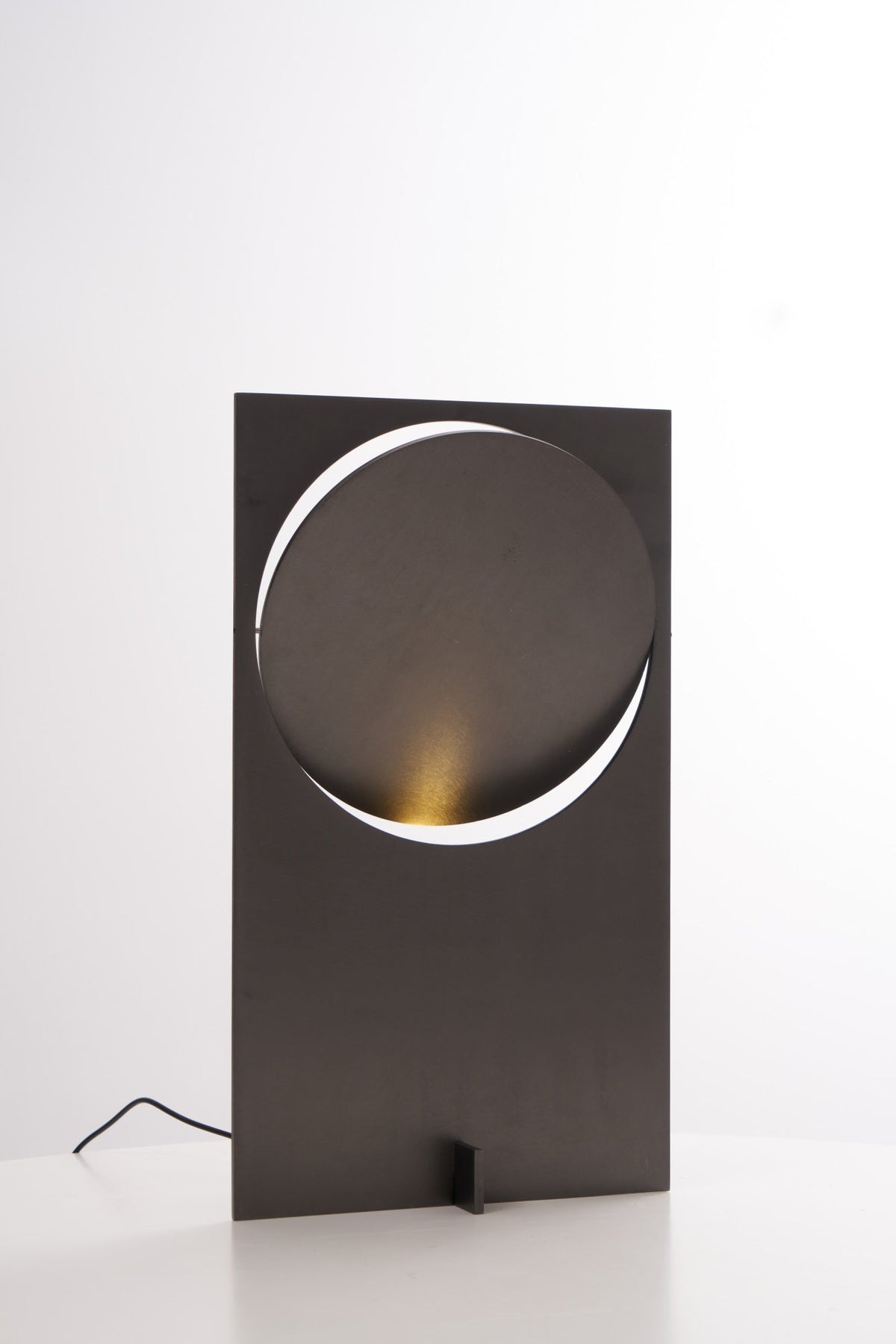 Sixor lámpara de mesa Steel futurista