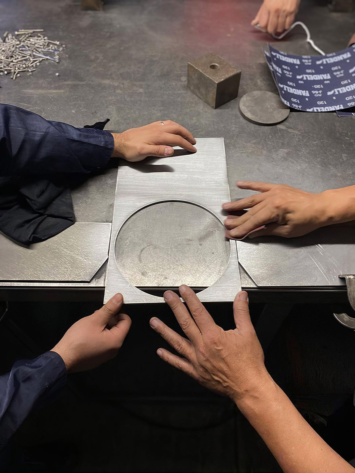 Sixor lámpara de mesa Steel futurista