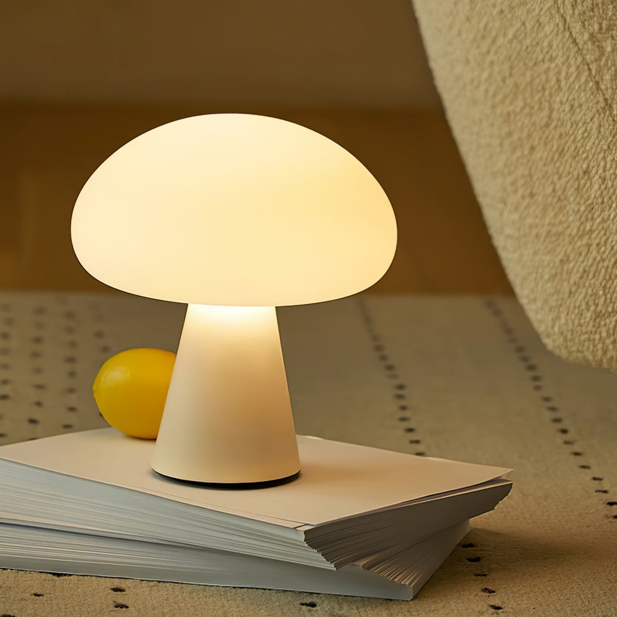 Ombra lámpara de mesa con vidrio whimsical