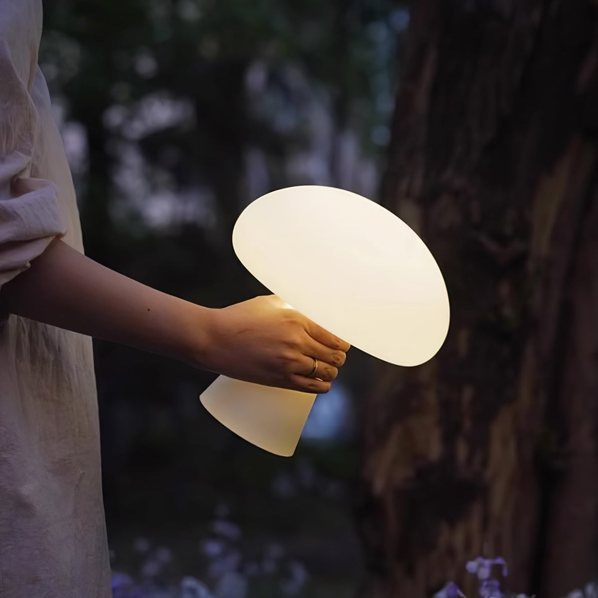 Ombra lámpara de mesa con vidrio whimsical