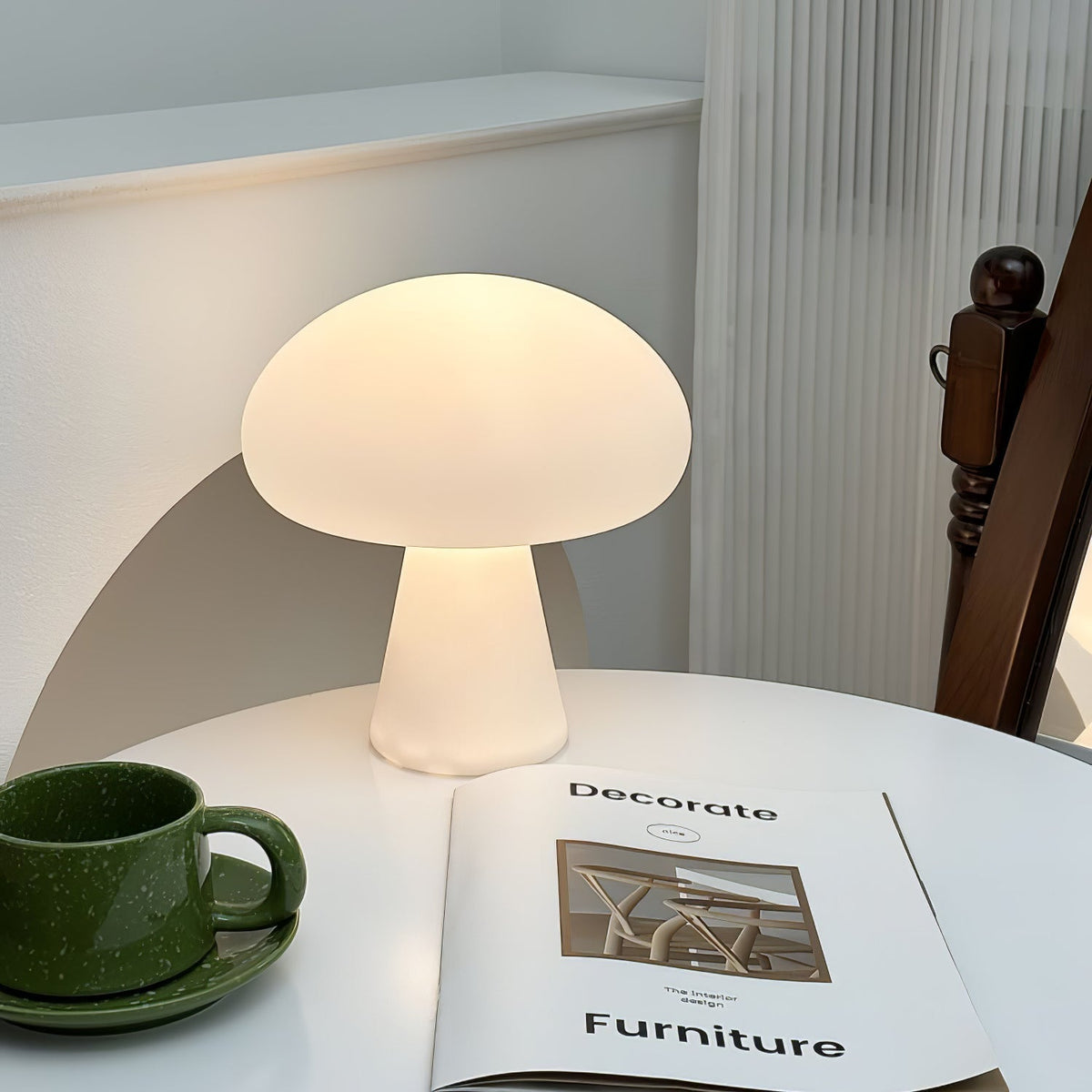 Ombra lámpara de mesa con vidrio whimsical
