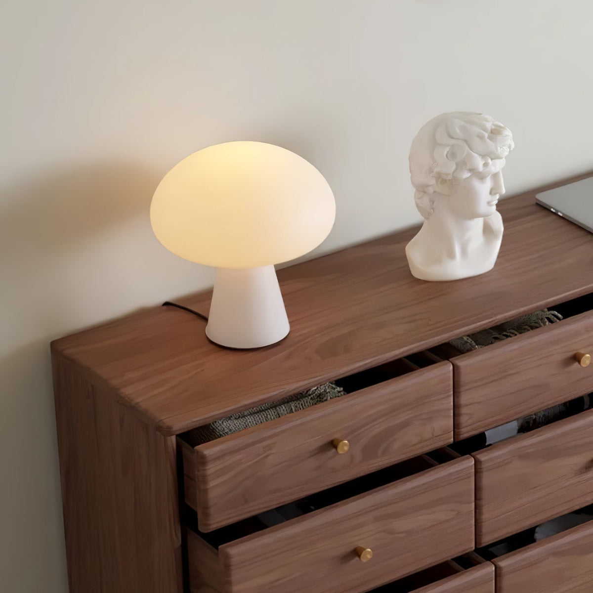 Ombra lámpara de mesa con vidrio whimsical