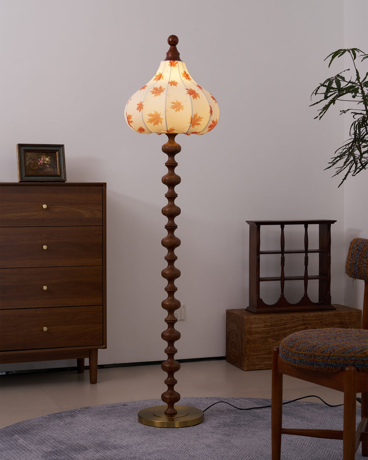 Qrathen lámpara de pie de madera y tejido