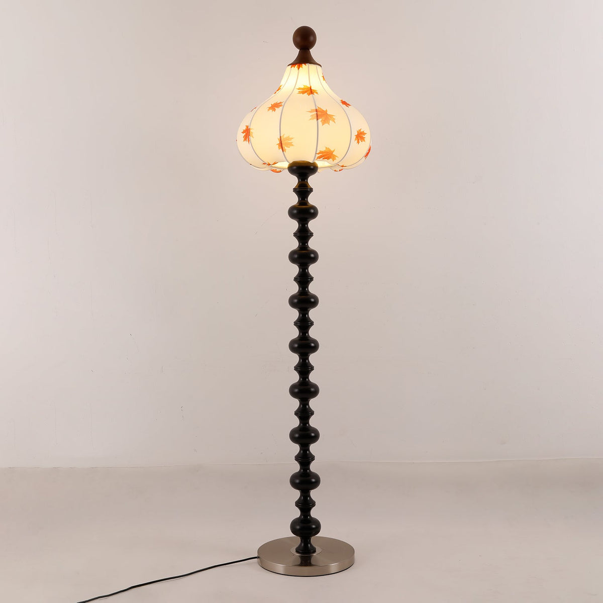 Qrathen lámpara de pie de madera y tejido