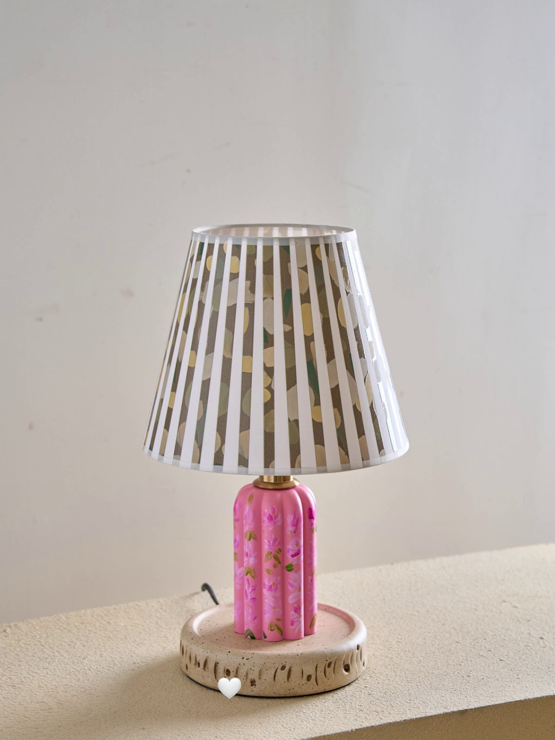 Velalora lámpara de mesa