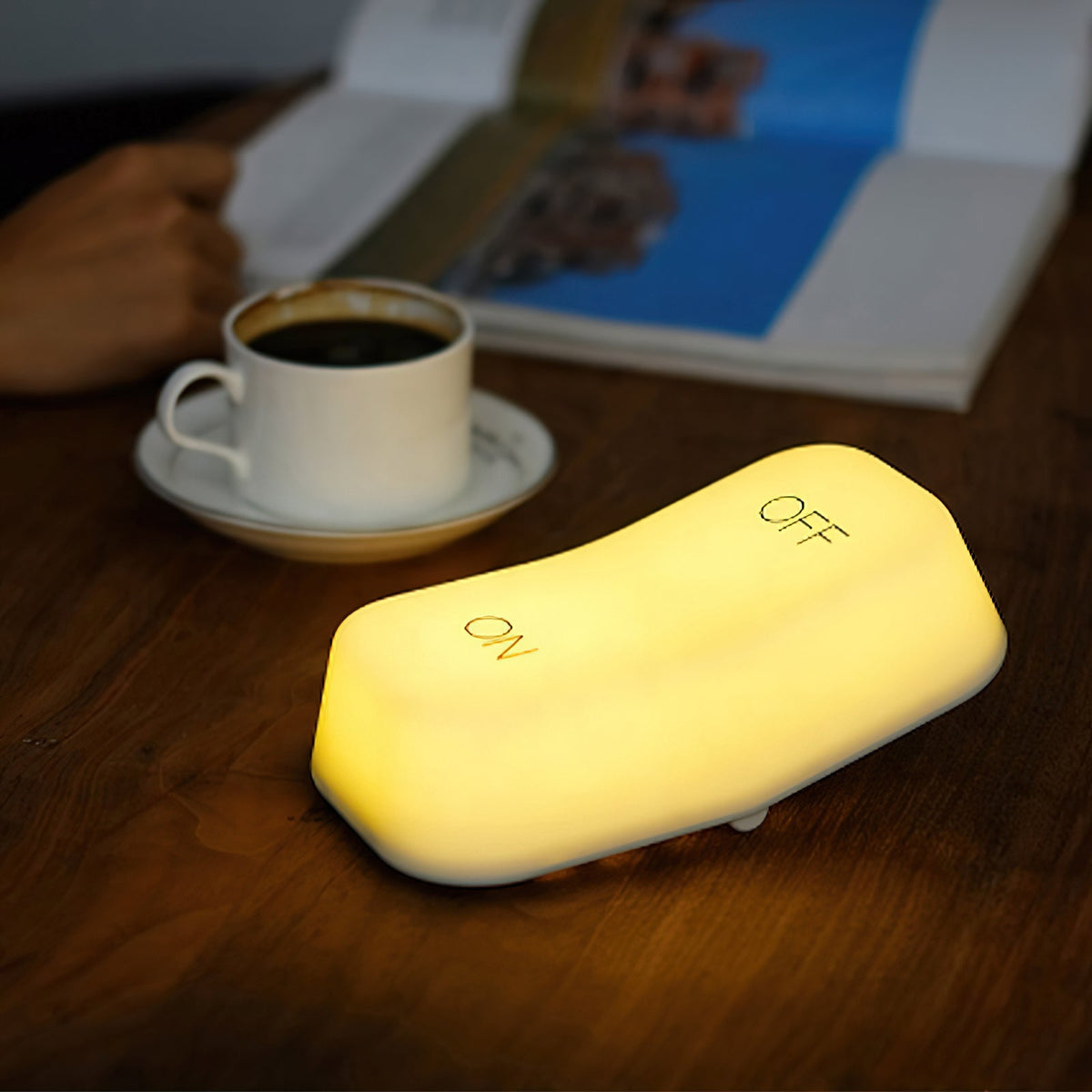 Luni lámpara de mesa