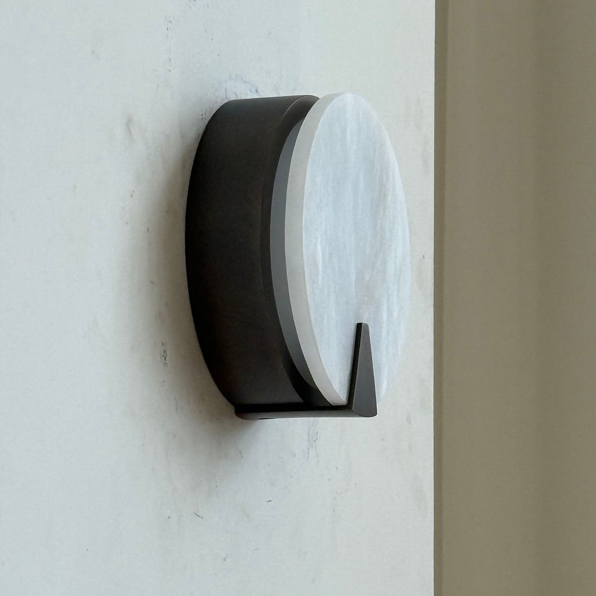 Elaarise aplique de pared