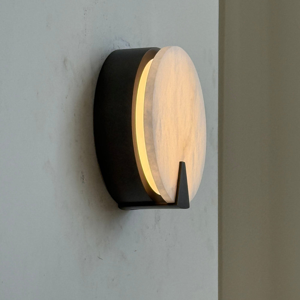 Elaarise aplique de pared