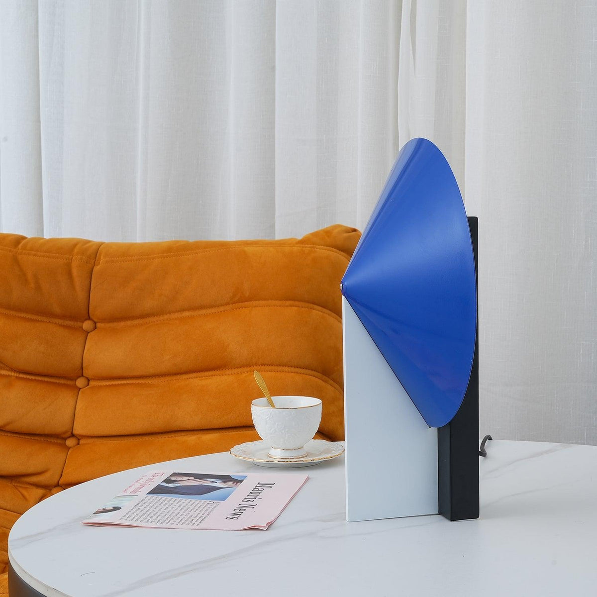 Cis lámpara de mesa minimalista