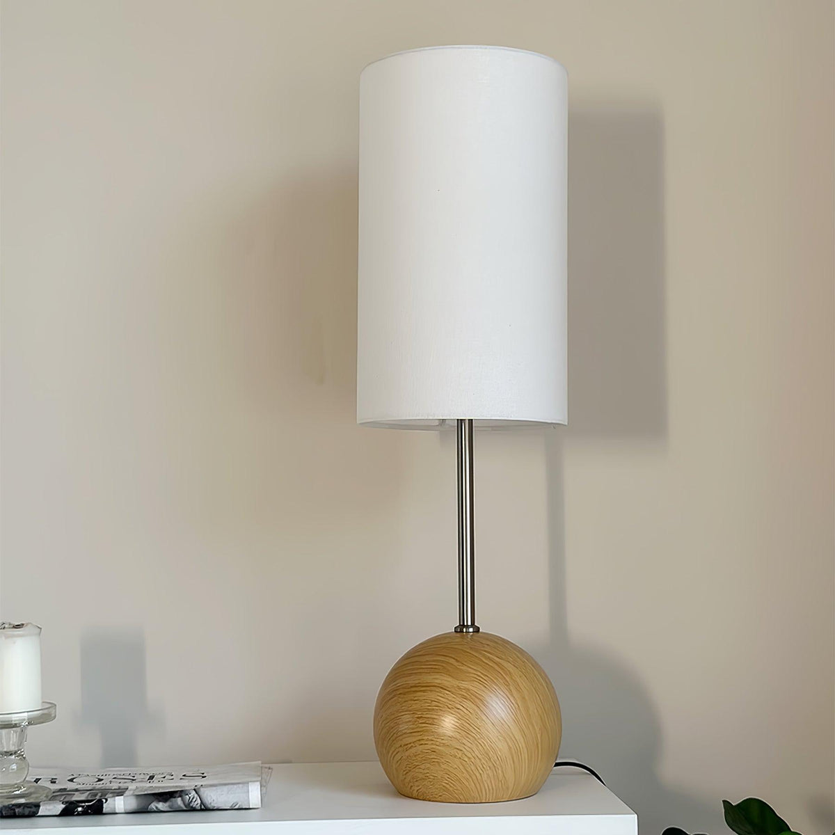 Sylivira lámpara de mesa de madera con esfera