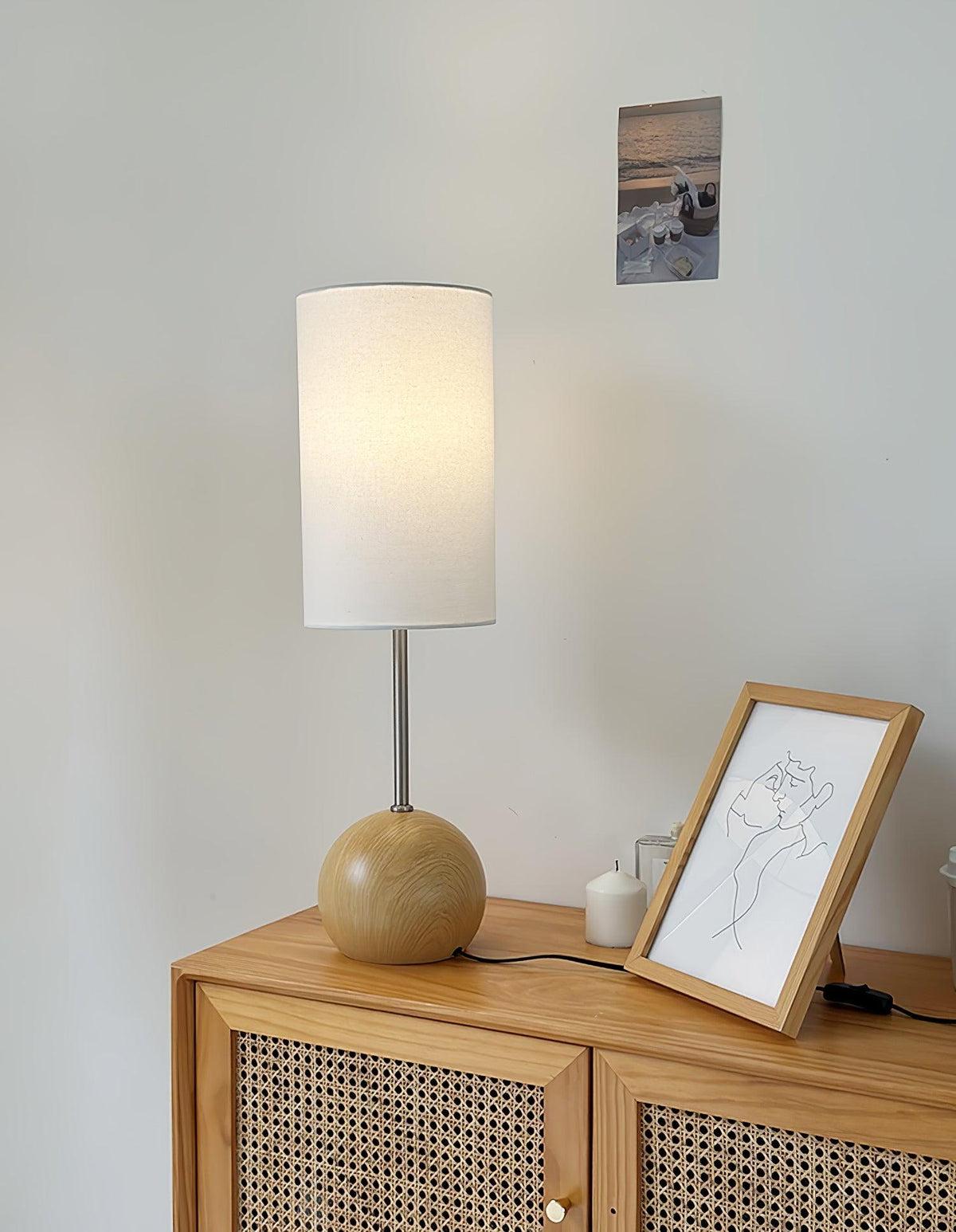 Sylivira lámpara de mesa de madera con esfera