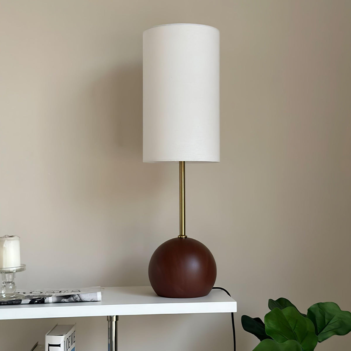 Sylivira lámpara de mesa de madera con esfera