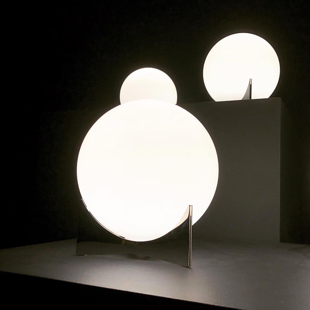 Avo lámpara de mesa contemporánea