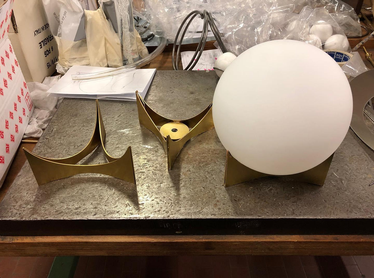 Avo lámpara de mesa contemporánea