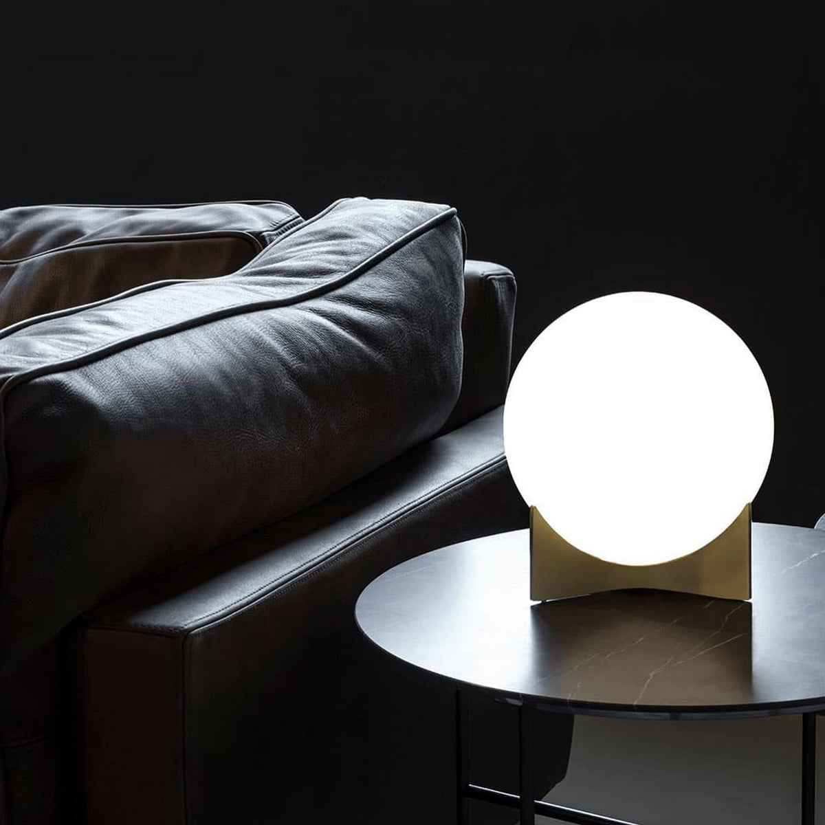 Avo lámpara de mesa contemporánea