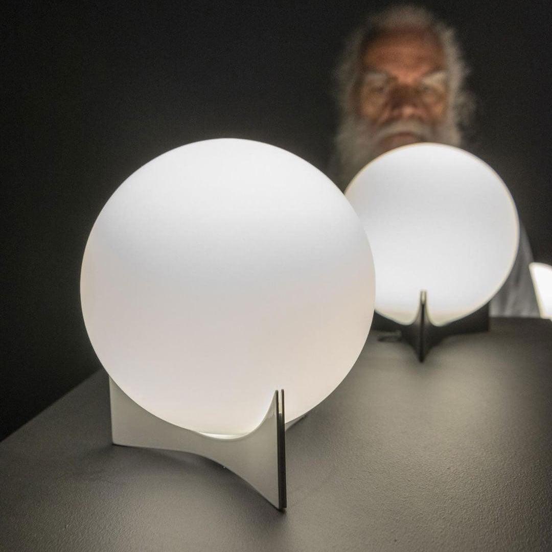 Avo lámpara de mesa contemporánea