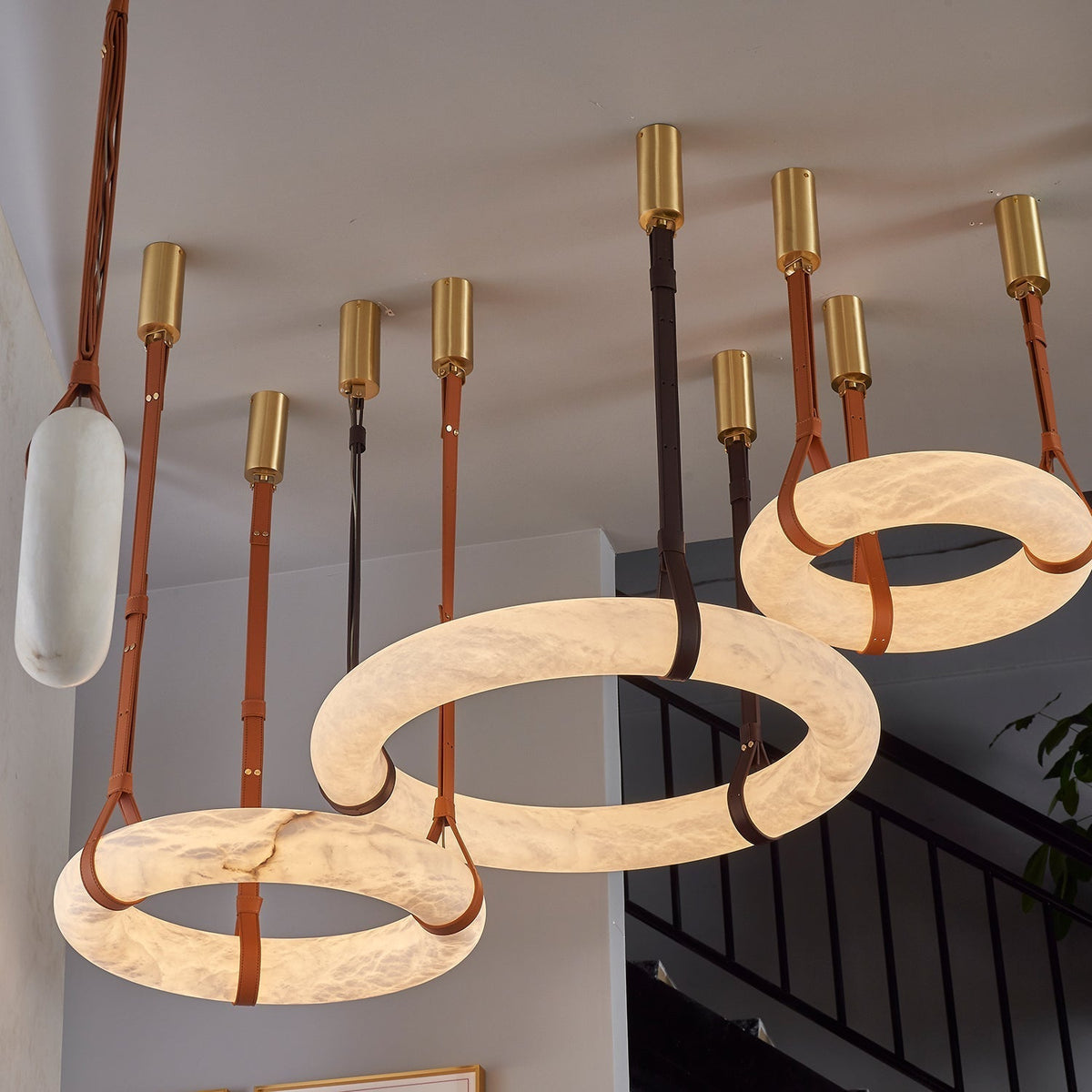 Tarys alabastro lámparas de araña versión con correa de cuero B