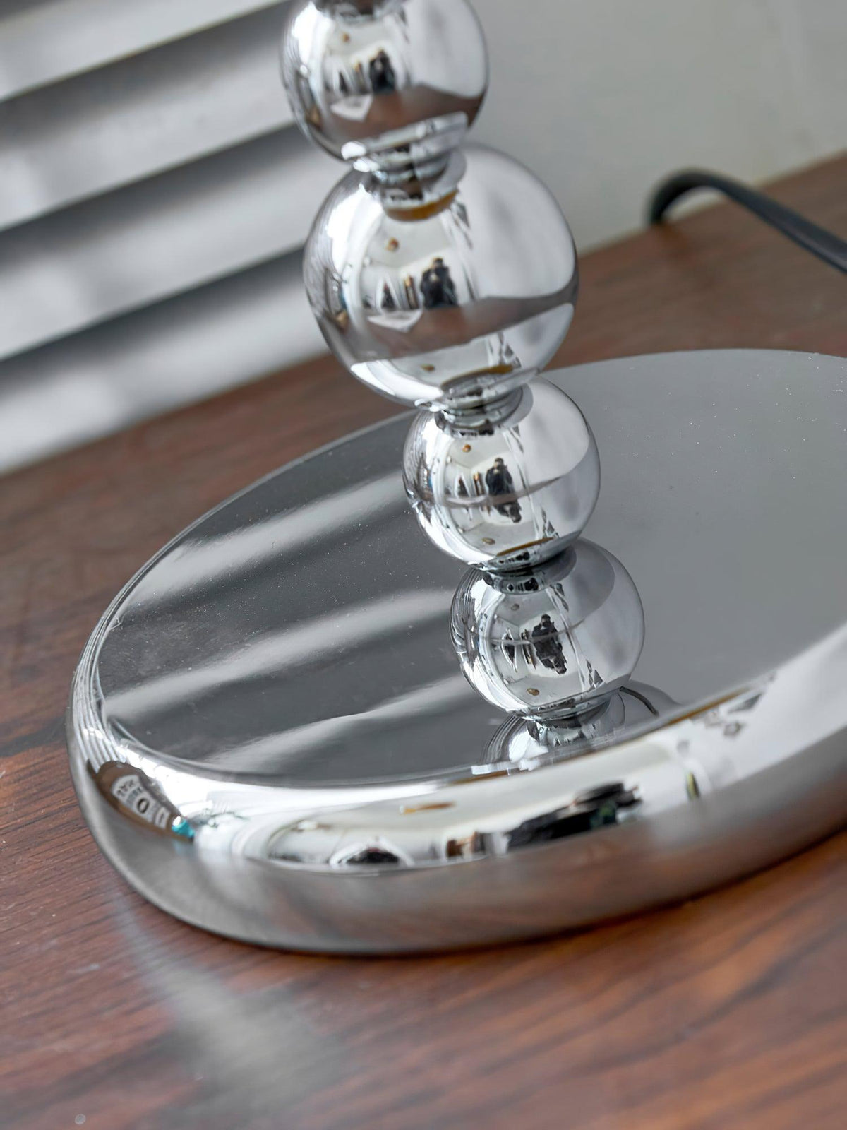 Lioruira lámpara de mesa moderna