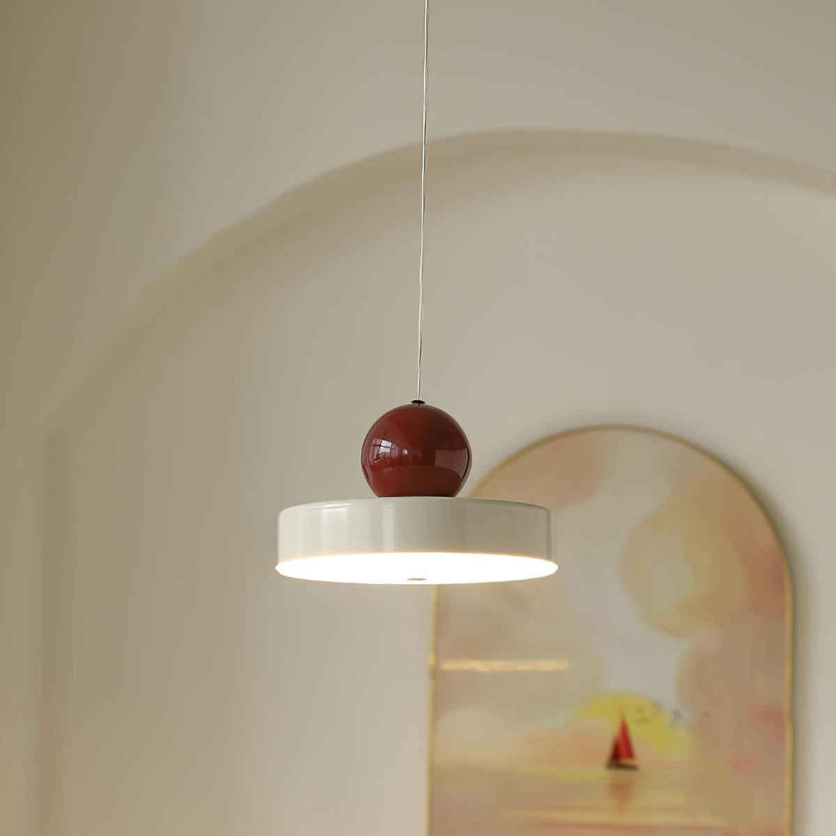 Lámpara colgante de metal roja con pantalla esférica moderna de acento esfera