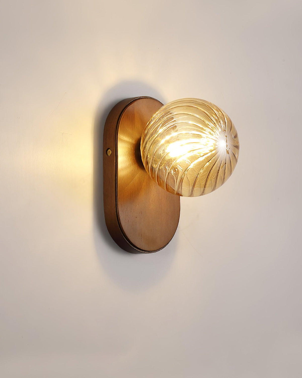 Aplique de pared cuerpo de madera vidrio esmerilado ámbar esfera color nogal moderno acento