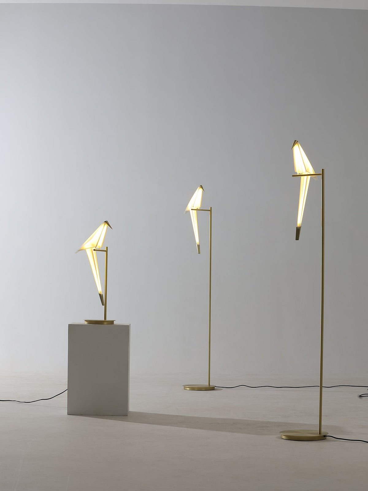 Kaelora lámpara de mesa contemporánea
