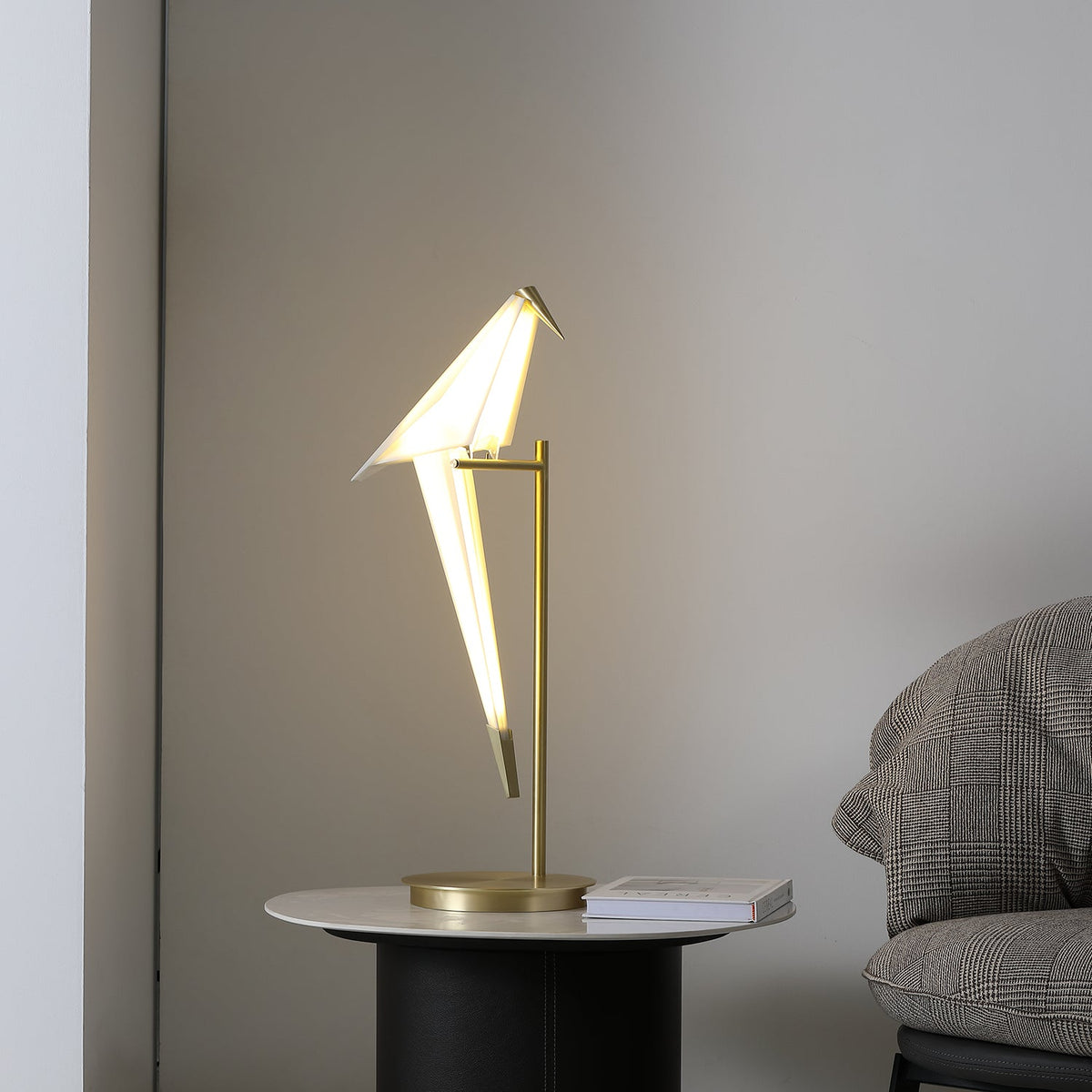 Kaelora lámpara de mesa contemporánea