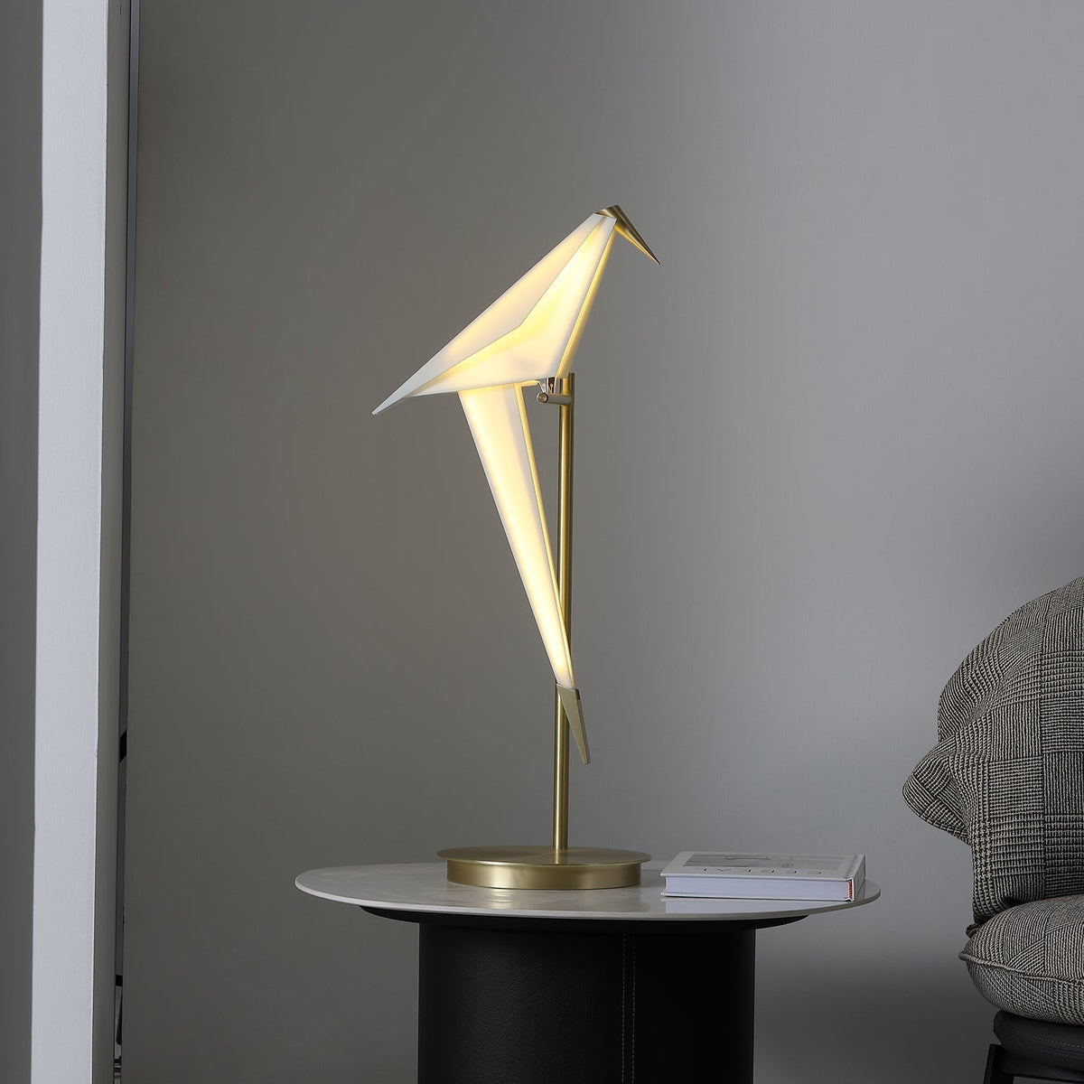 Kaelora lámpara de mesa contemporánea