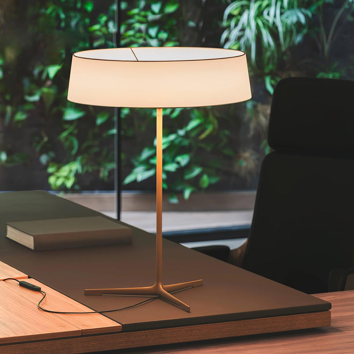 Linivira lámpara de mesa de tejido escandinava