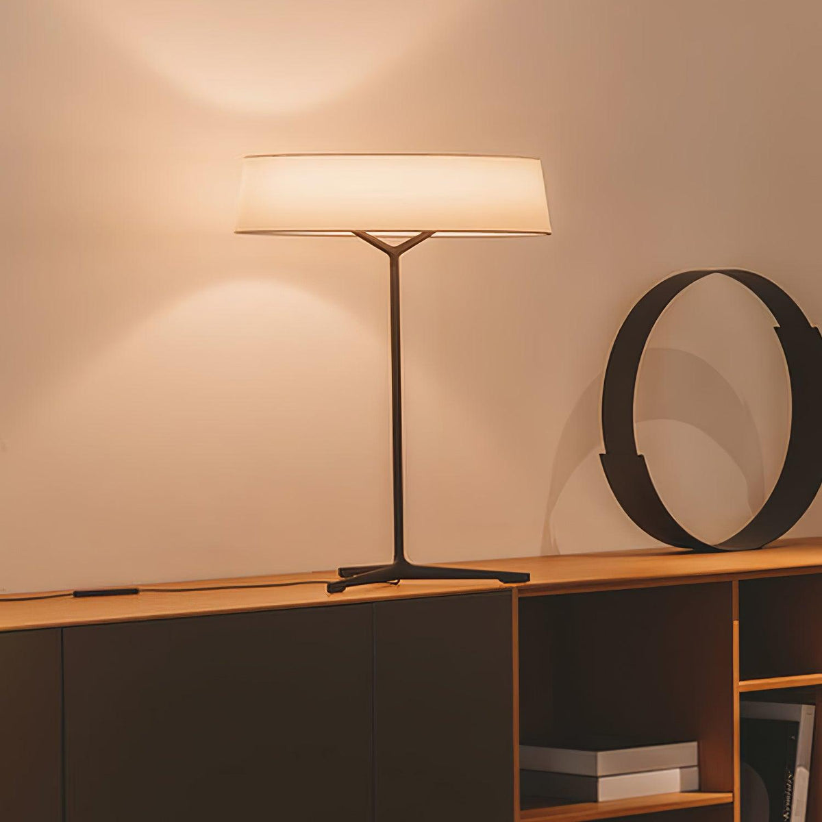 Linivira lámpara de mesa de tejido escandinava