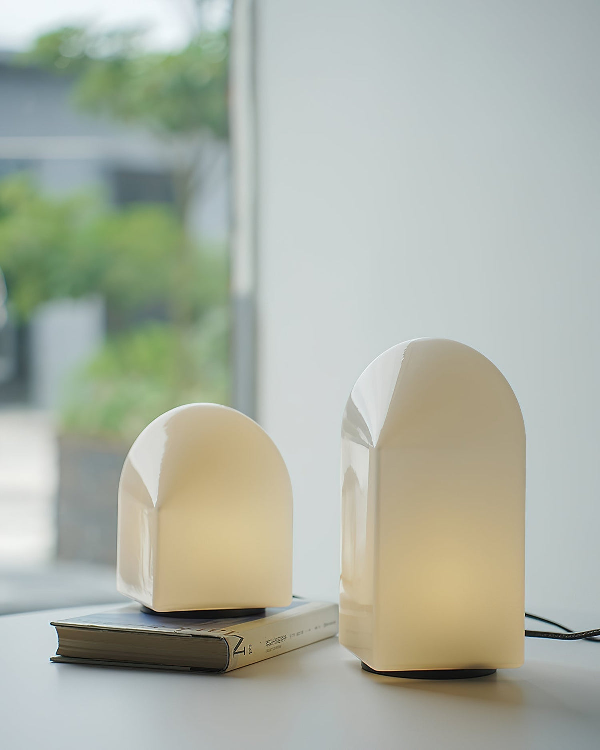 Avenuira lámpara de mesa