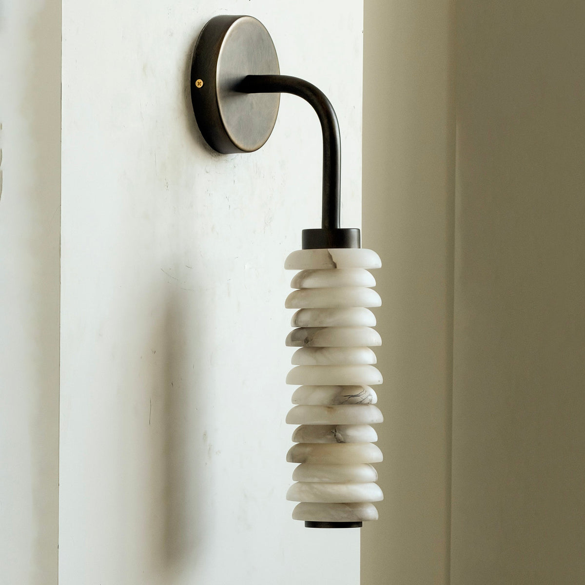 Rivaiella aplique de pared