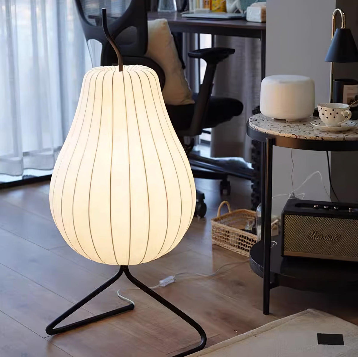 Calerielle lámpara de pie minimalista en forma de pera