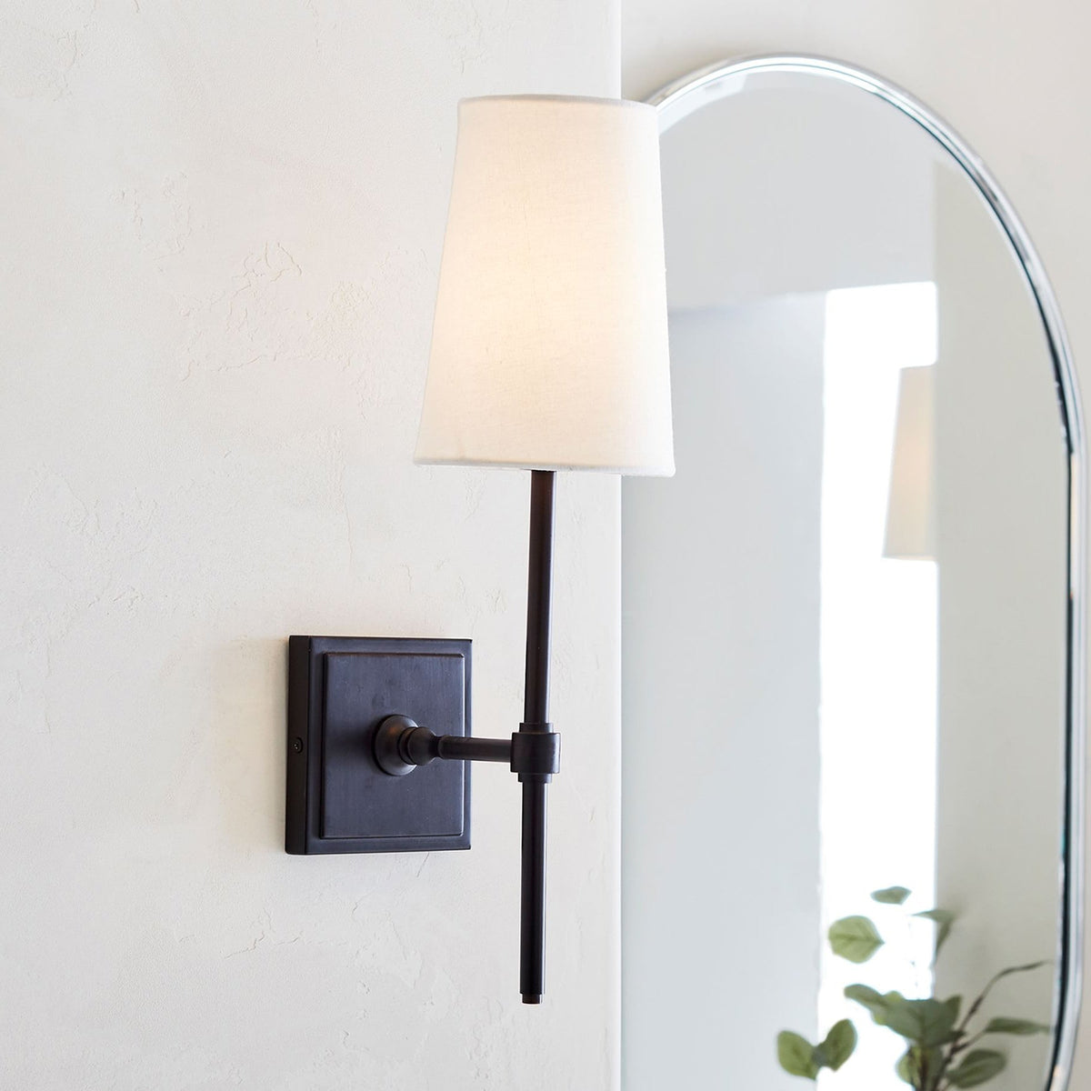 Vicarara aplique de pared vintage industrial de latón con pantalla de tela