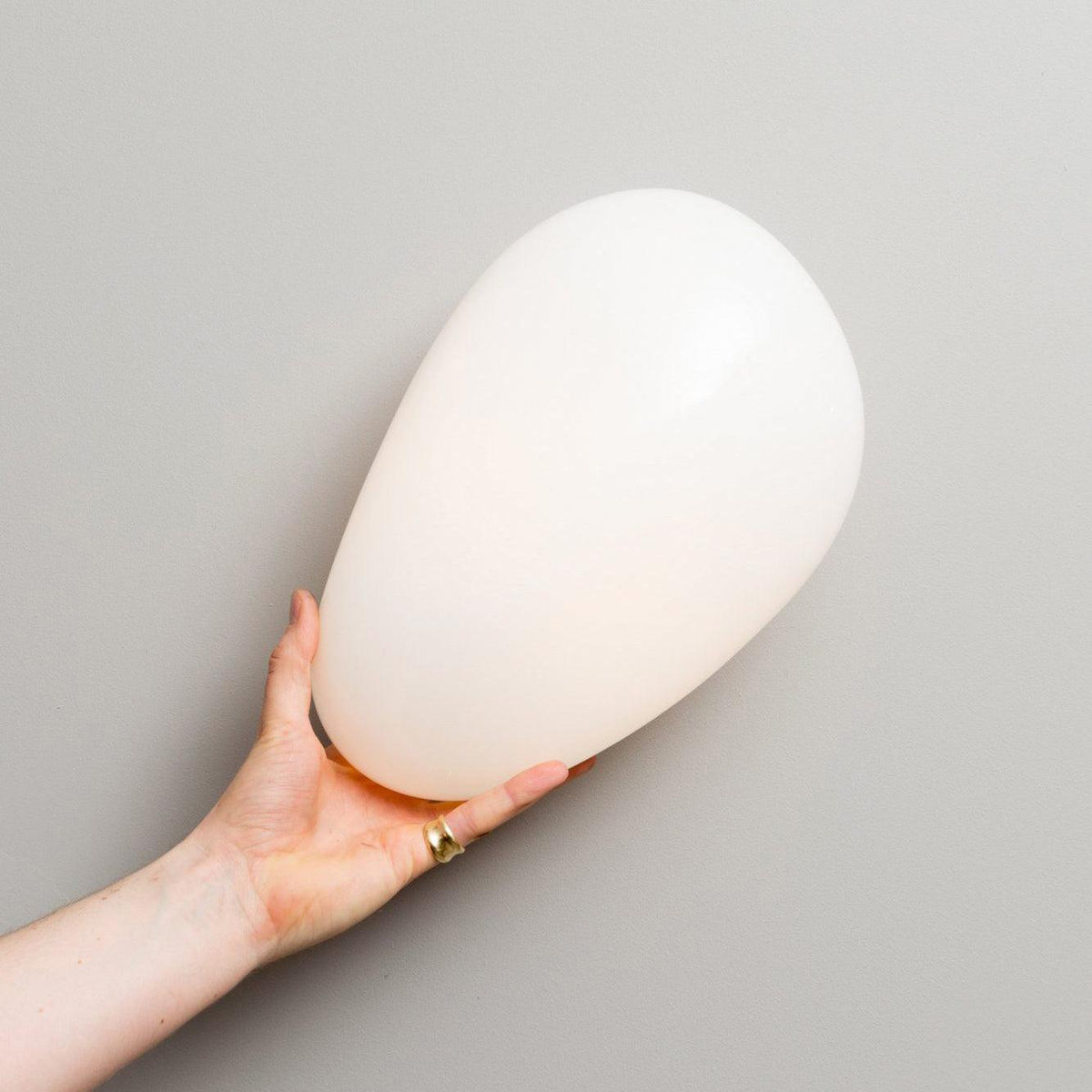 Eirinina aplique de pared con vidrio