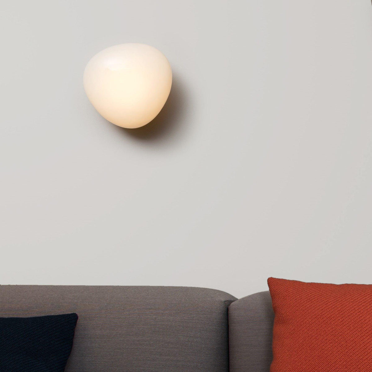 Eirinina aplique de pared con vidrio