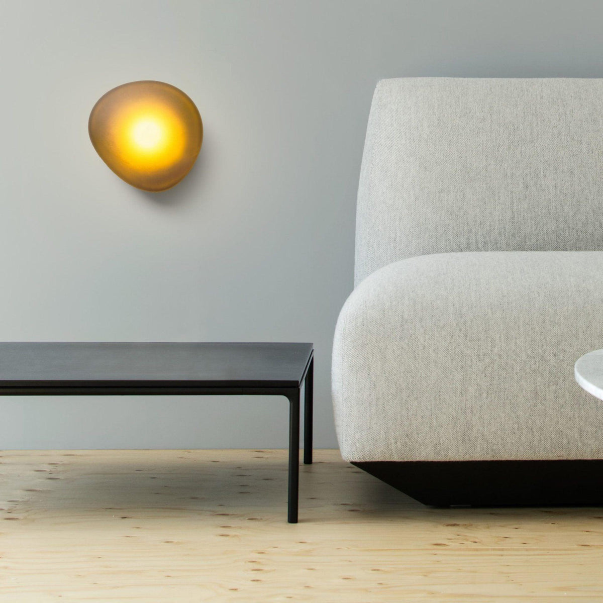 Eirinina aplique de pared con vidrio